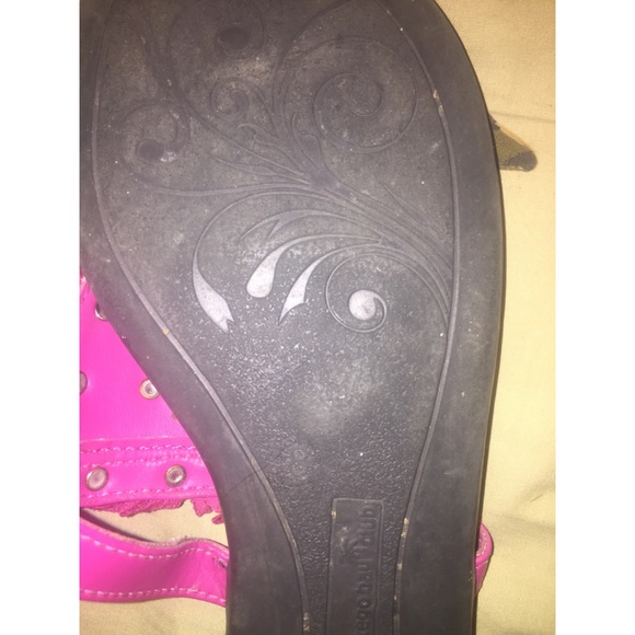 Pink flower sandals - Picture 2 of 2